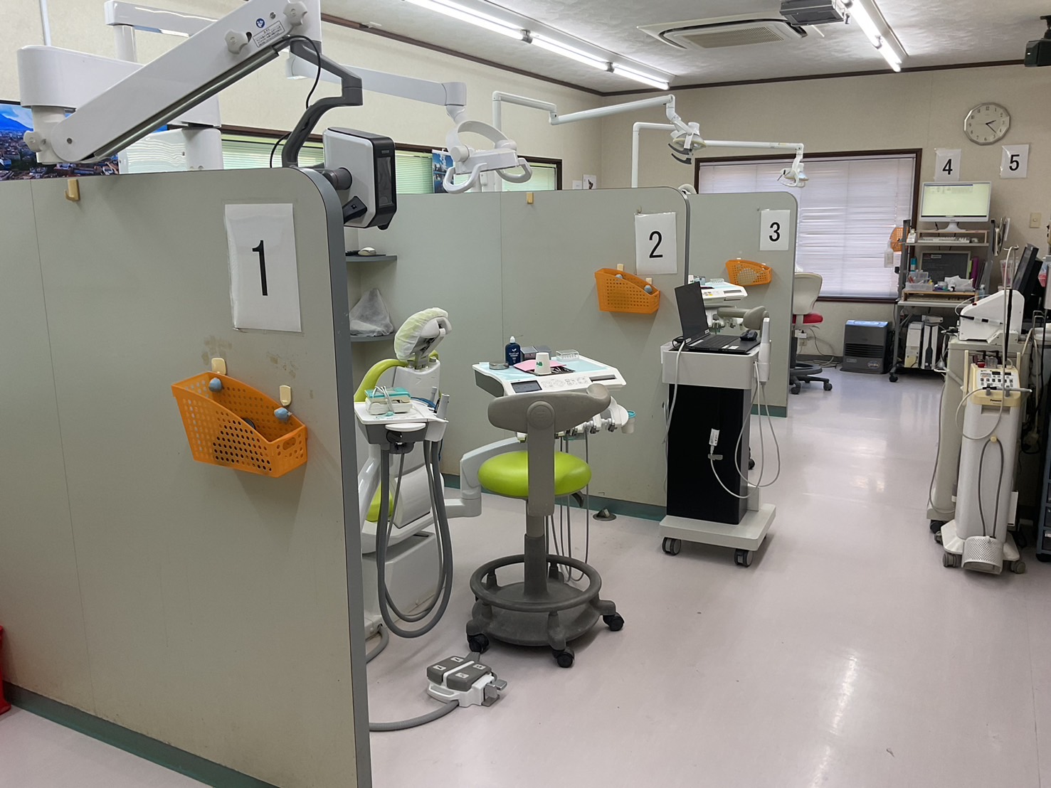 �}�i�x���Ȉ�@